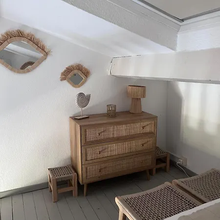 Maison Face à La * Lumio (Corsica)